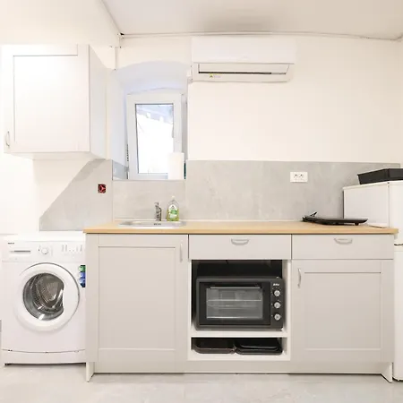 Center 2 Bedroom M * Zadar