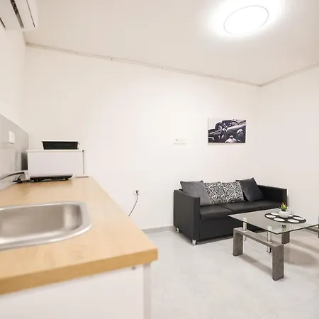 Center 2 Bedroom M Appartement Zadar